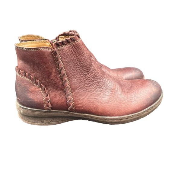 Comfortiva Boots Womens 9 M Fallston Red Leather Flat Ankle Booties Zip - Picture 5 of 7